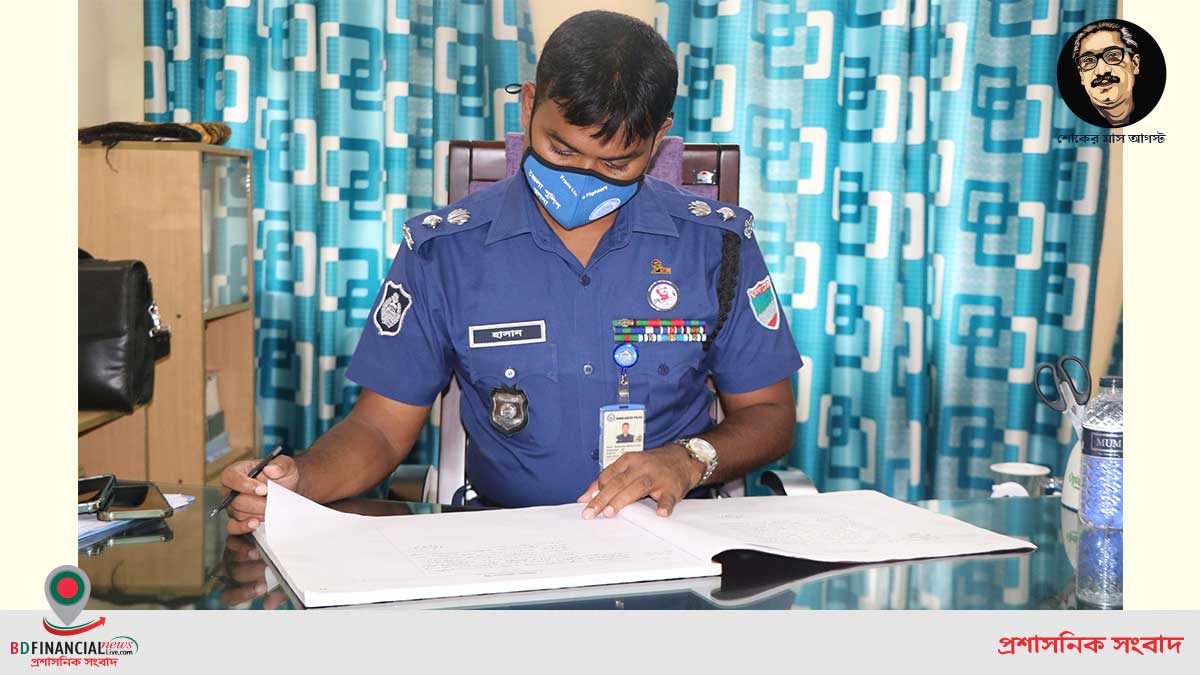 বটিয়াঘাটা থানা আকস্মিক পরিদর্শন করেন খুলনা পুলিশ সুপার