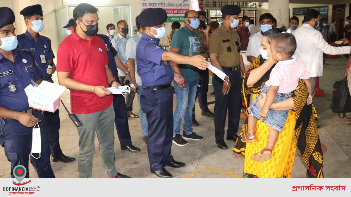 “জনসচেতনতা সৃষ্টি ও স্বাস্থ্য সুরক্ষা সামগ্রী বিতরণ”