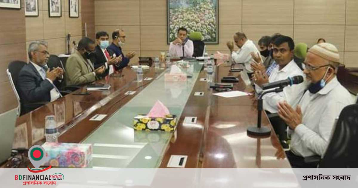 সড়ক দুর্ঘটনায় নিহত চালক জাফর এর স্মরণে এনআরবিসি ব্যাংকের দোয়া মাহফিল আয়োজন