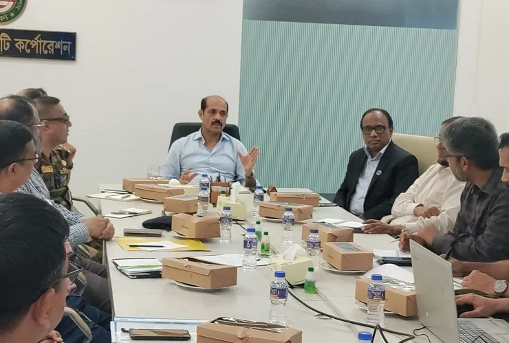 তিন মাসের মধ্যে নতুন এলাকার প্রধান সড়ক নির্মাণের নির্দেশ ডিএনসিসি মেয়রের