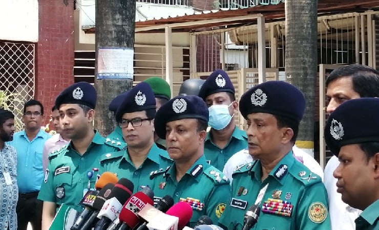 রাজধানীকে ছিনতাইকারীমুক্ত না করা পর্যন্ত অভিযান চলবে: ডিএমপি কমিশনার
