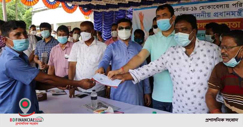 ১০০০ পরিবহন শ্রমিককের পাশে মসিক মেয়র টিটু