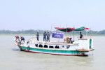 মা ইলিশ সংরক্ষণে বরিশালে নৌবাহিনীর অভিযান