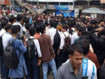 শিক্ষামন্ত্রীর পদত্যাগের দাবিতে সায়েন্সল্যাব-উত্তরায় সড়ক অবরোধ