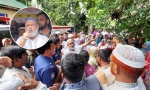 প্যারোলে মুক্তি পেয়ে মায়ের জানাজায় অংশগ্রহণ করলেন আ. লীগ নেতা রাসেল