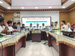 ঝিনাইদহে সাংস্কৃতিক কর্মীদের অনুদান দিলেন সংস্কৃতি মন্ত্রী