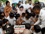 কাঠবাদাম ভেবে বিষাক্ত ফল খেয়ে ১৪ শিশু হাসপাতালে